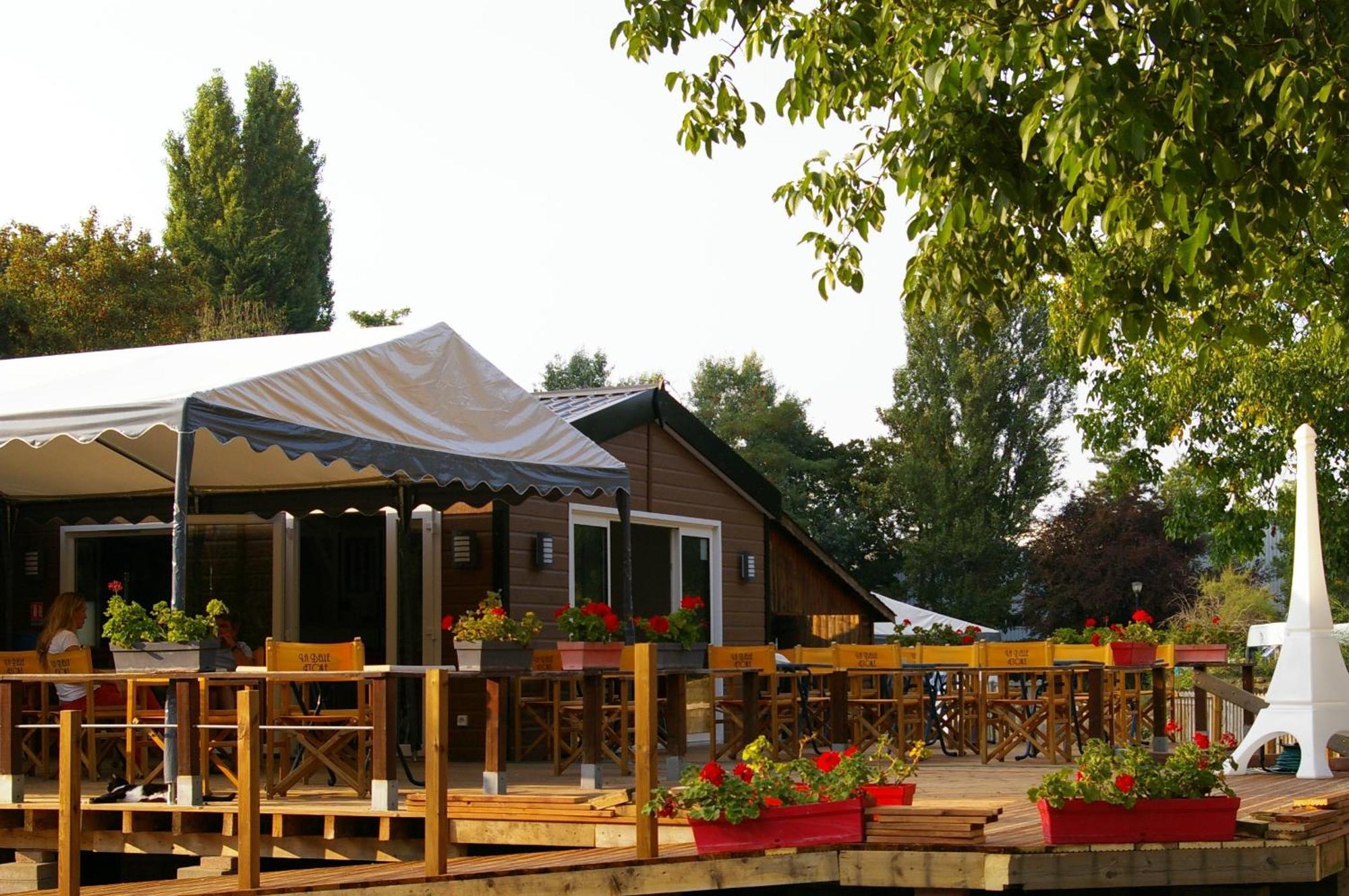 Camping La Belle Etoile Melun Bagian luar foto